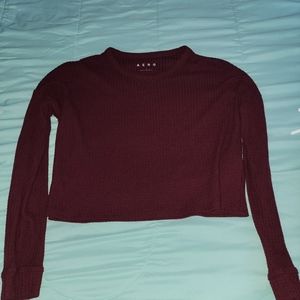 Long sleeve crop top